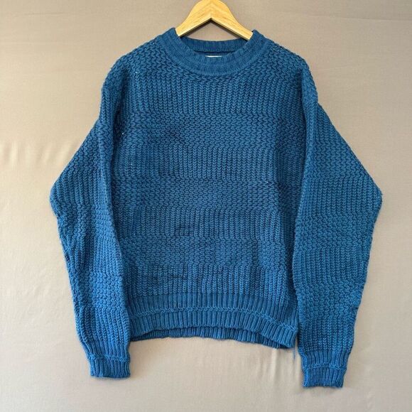 Saugatuck DryGoods Company’s Men’s Blue Knit Sweater Size Medium 100% Acrylic - Picture 1 of 11